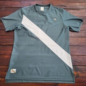 Tracksmith Van Cortlandt Performance Short Sleeve Tee Lightweight 2:09 Mesh L